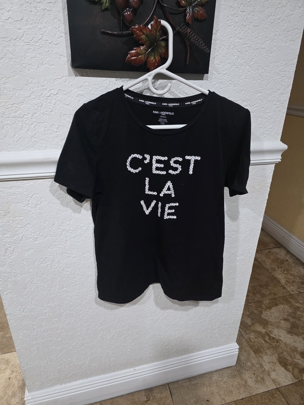 C'EST LA VIE Black Graphic Tee